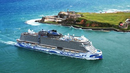 NCL-Viva-in-San-Juan-scaled